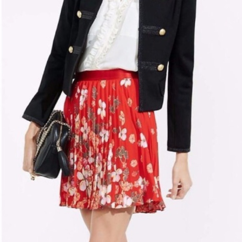 SMALL RED FLORAL PLEATED MINI SKIRT